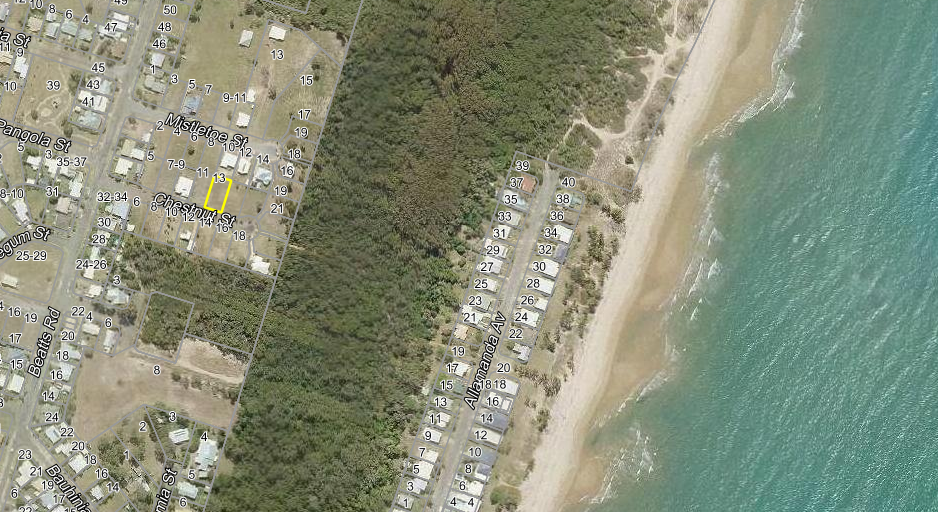 13 CHESTNUT STREET, FORREST BEACH, 4850